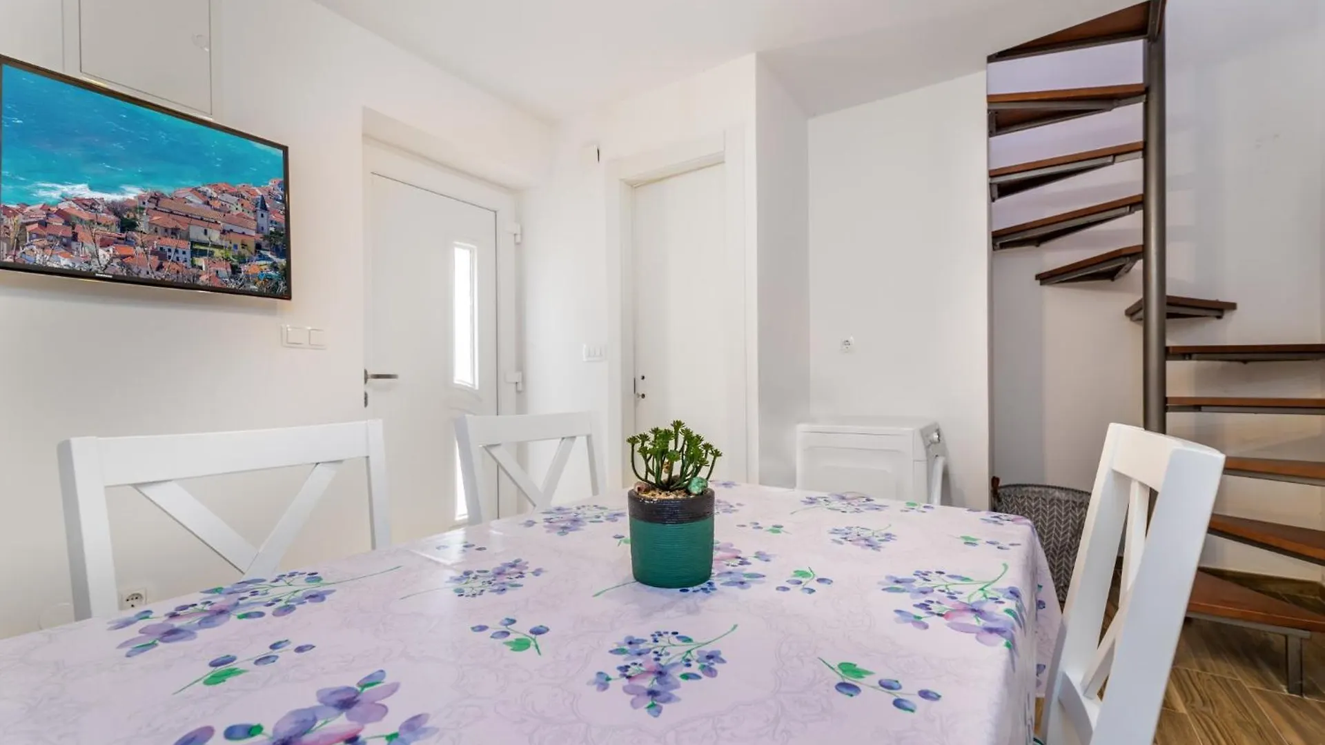 Evelin Apartment Baska  0*, Baska (Krk) Croatia